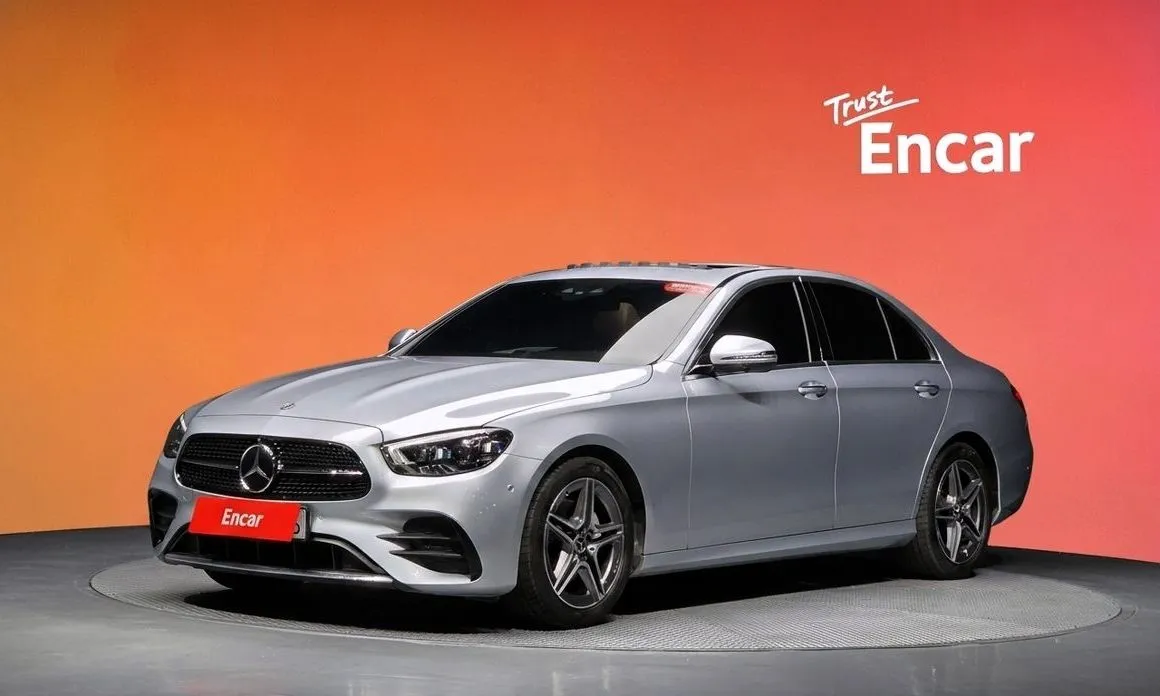 Mercedes-Benz E-Class — фото 1