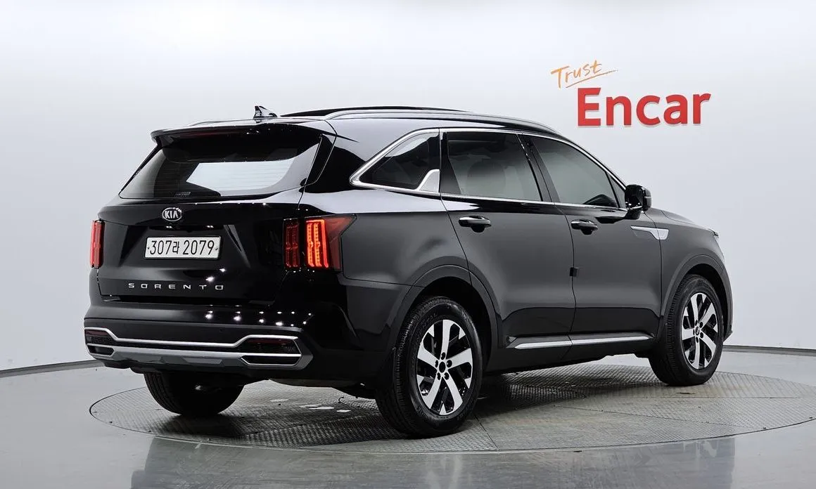 Kia Sorento — фото 4