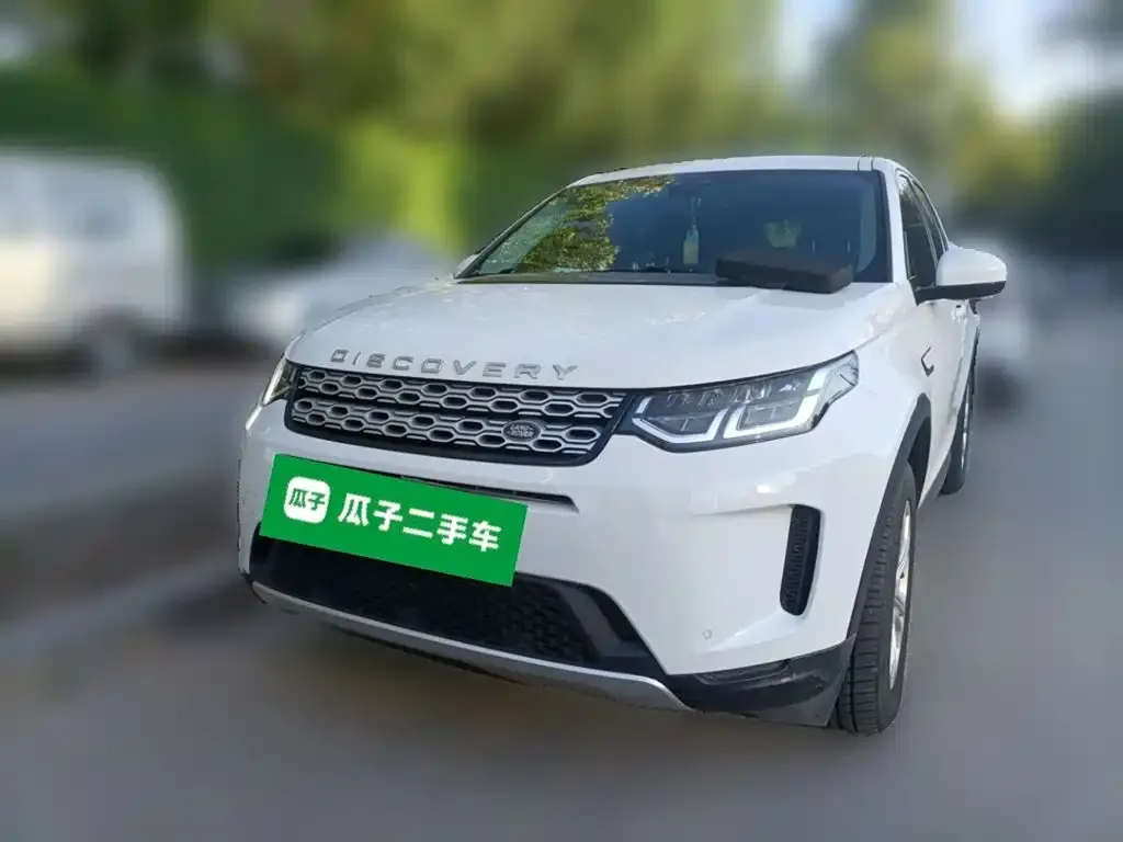Land Rover Discovery Sport — фото 1