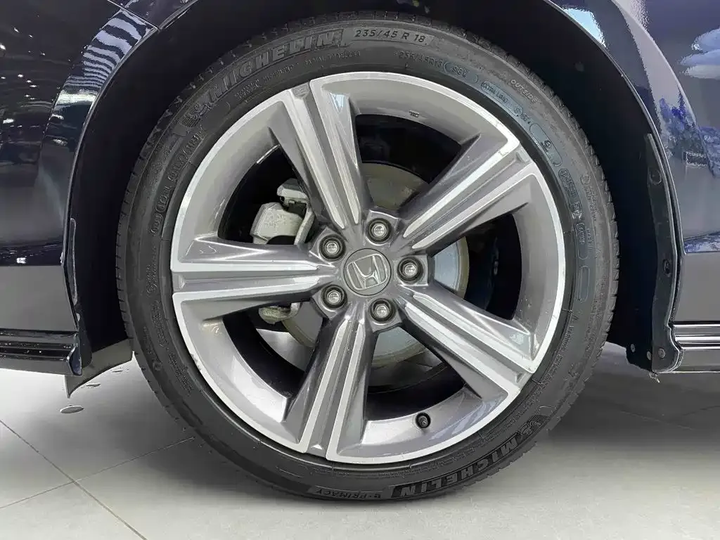 Honda Accord — фото 4