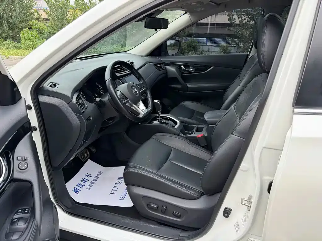 Nissan X-Trail — фото 10