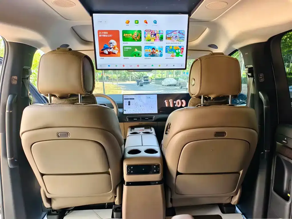 Li Auto MEGA — фото 6