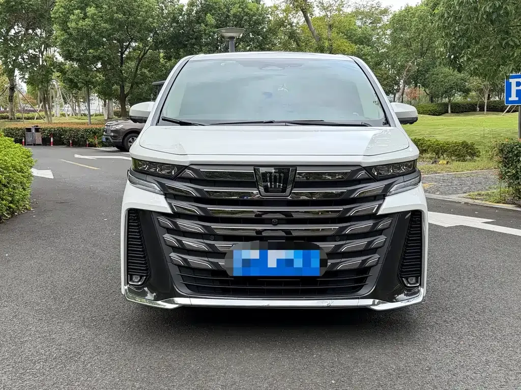 Toyota Vellfire — фото 6