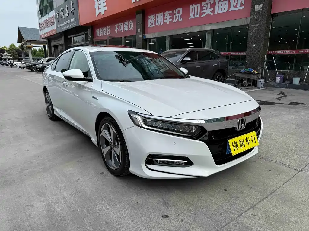 Honda Accord — фото 3