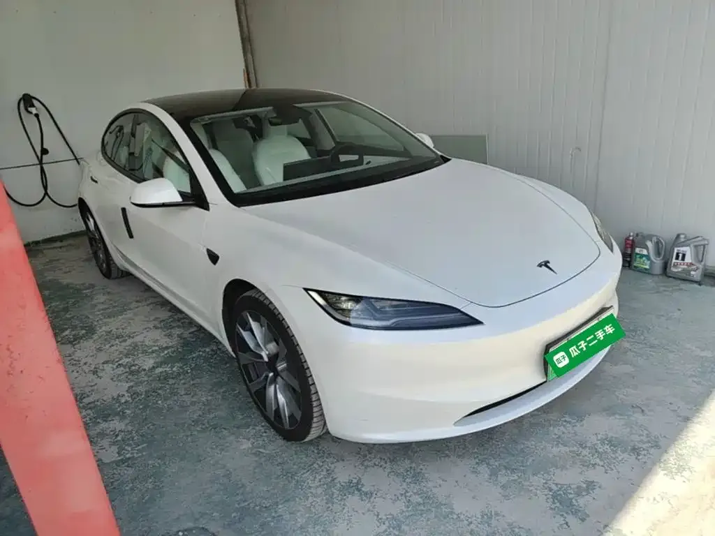 Tesla Model 3 — фото 6