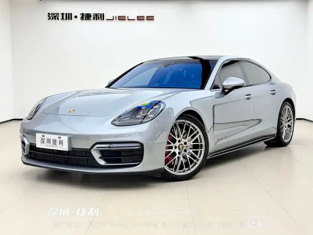 Porsche Panamera — фото 1