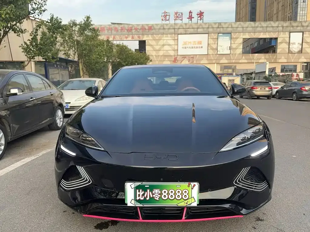 BYD Seal — фото 8