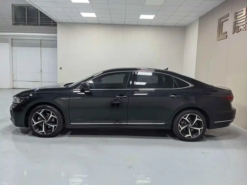 Volkswagen Passat — фото 2