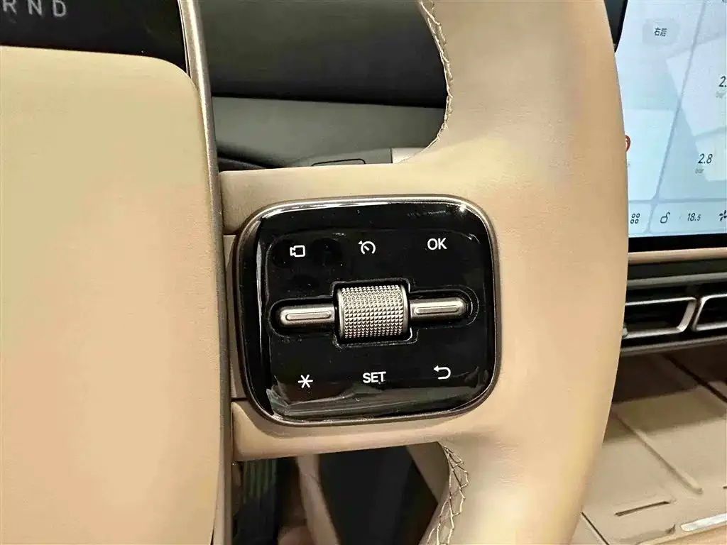 Li Auto MEGA — фото 3