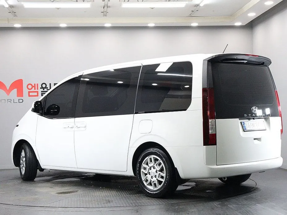 Hyundai Staria — фото 4