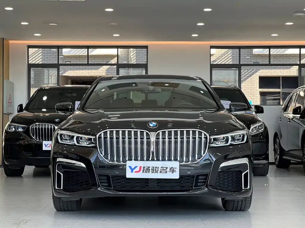 BMW 7 Series — фото 5