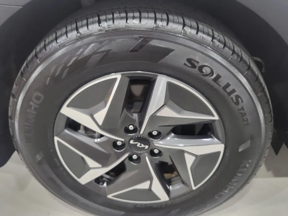 Kia Sorento — фото 3