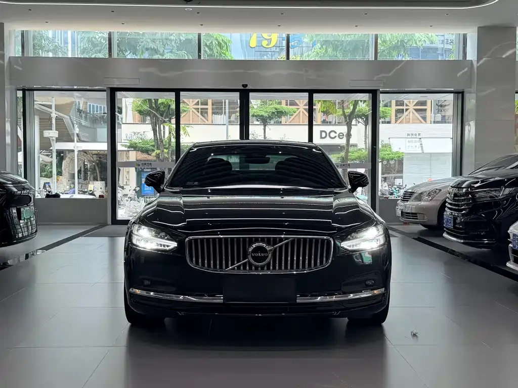 Volvo S90 — фото 2
