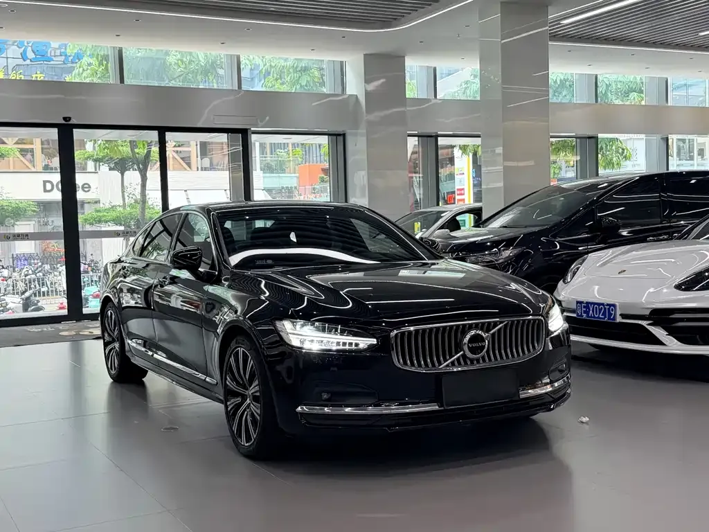 Volvo S90 — фото 4