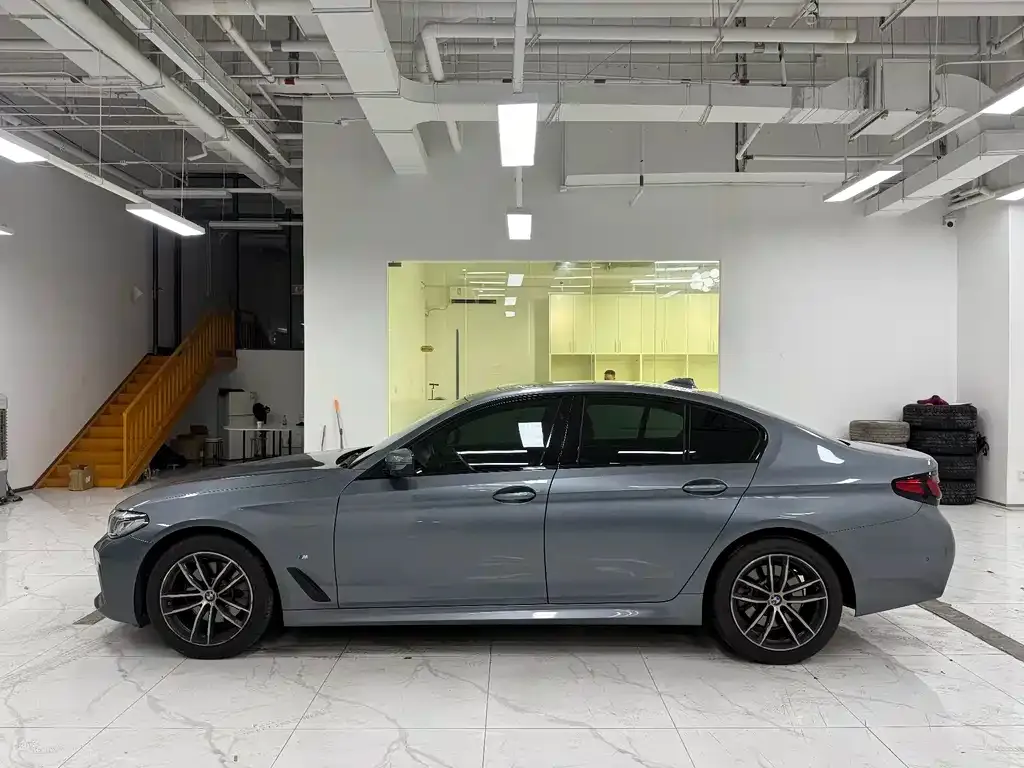 BMW 5 Series (Import) — фото 6