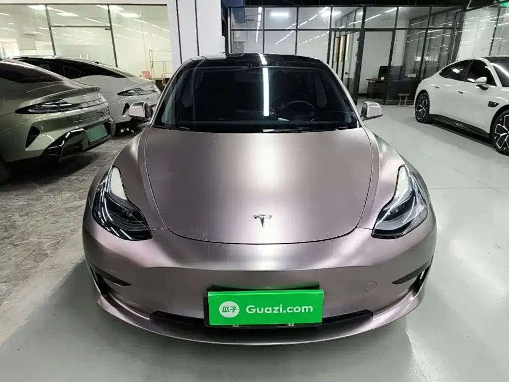 Tesla Model 3 — фото 4