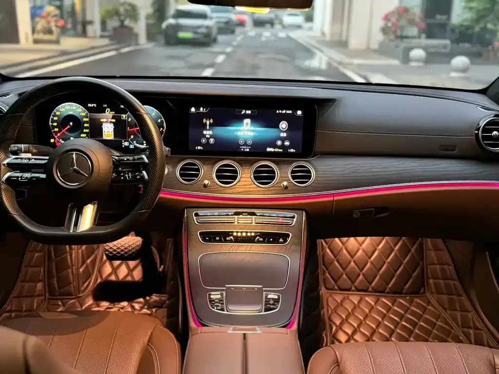 Mercedes-Benz E-Class (Import) — фото 4