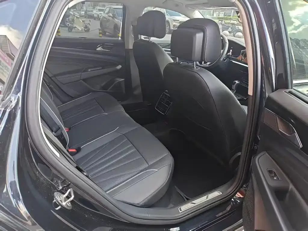 Volkswagen Passat — фото 3