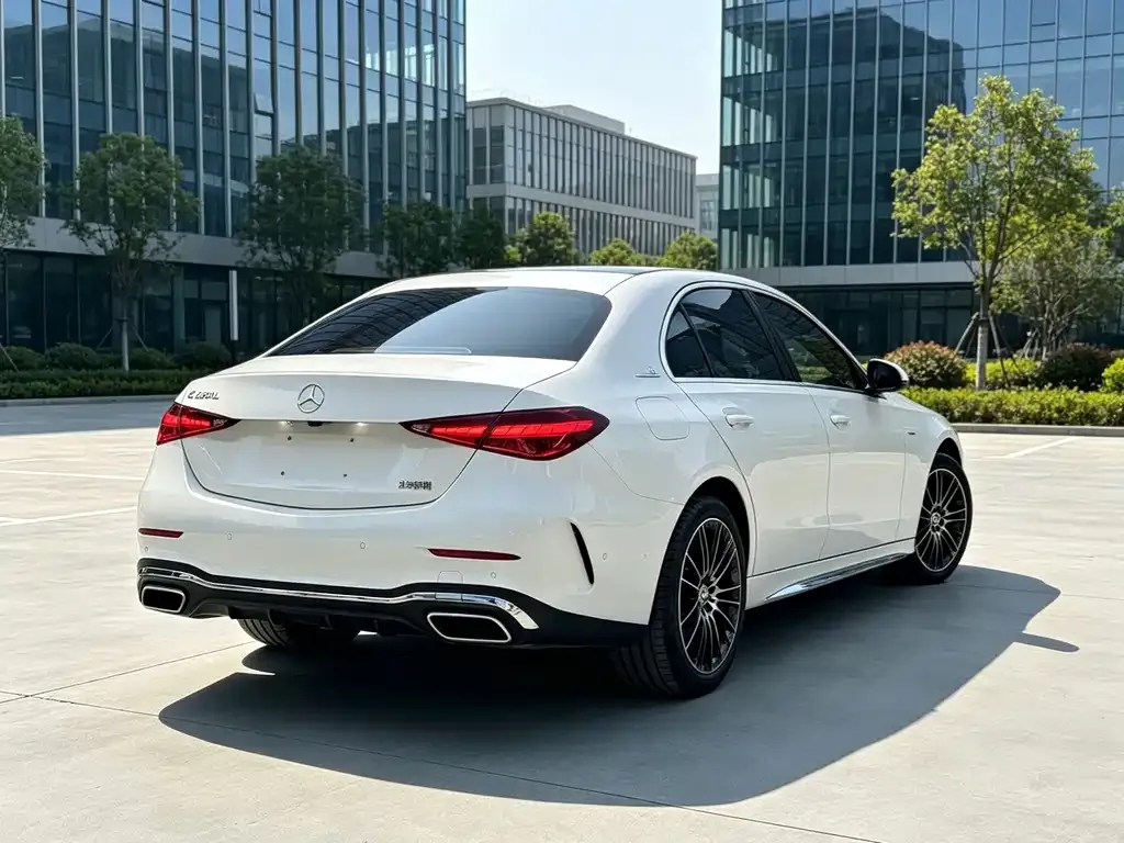 Mercedes-Benz C-Class — фото 10