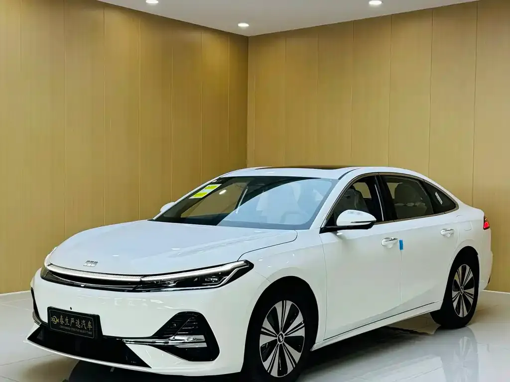 Geely Galaxy A7 EM — фото 1