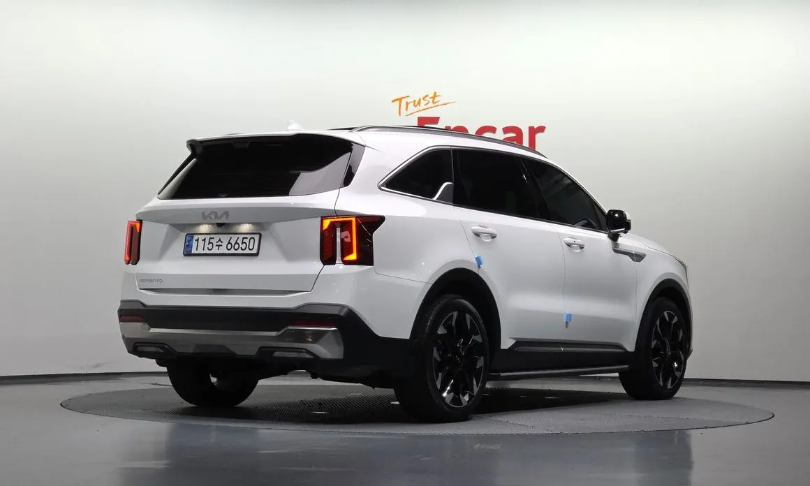 Kia Sorento — фото 7