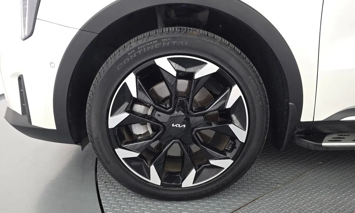 Kia Sorento — фото 6