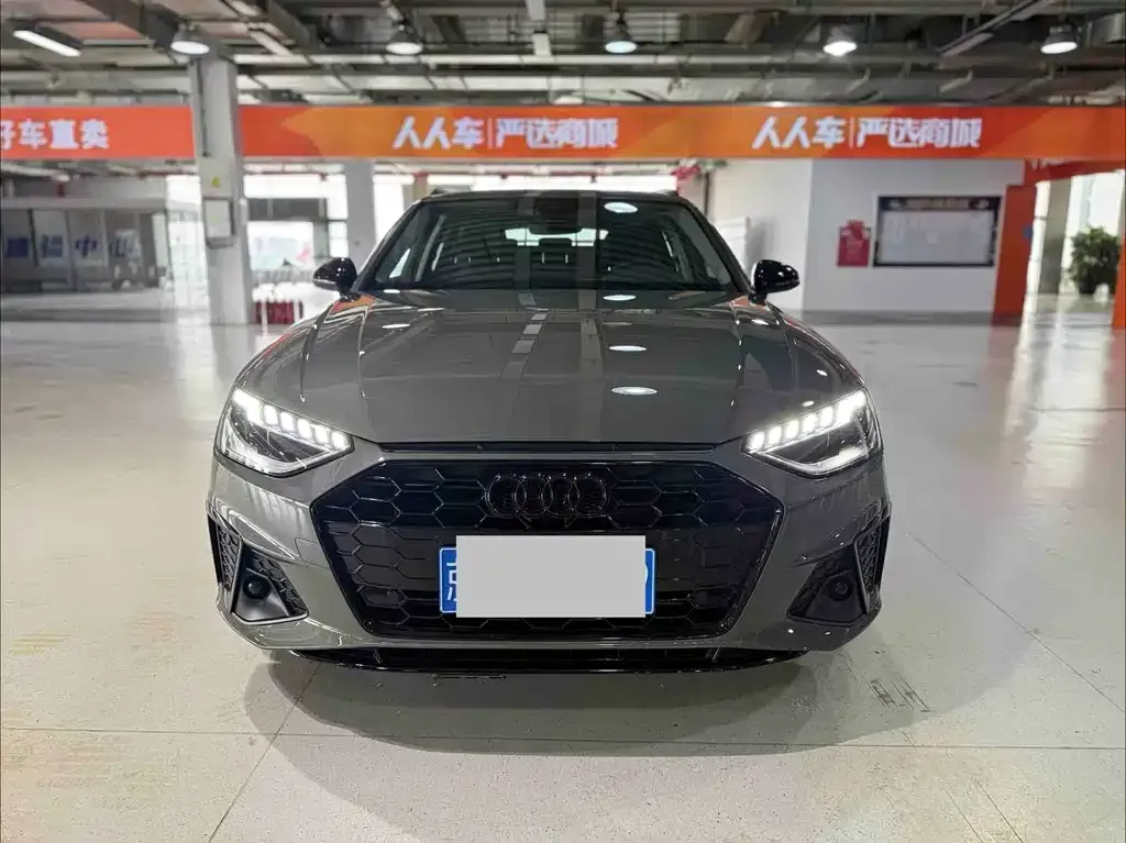 Audi A4 (Import) — фото 9