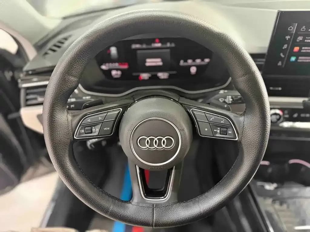 Audi A4 (Import) — фото 4