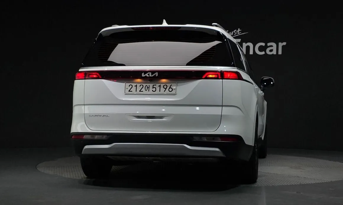 Kia Carnival — фото 4