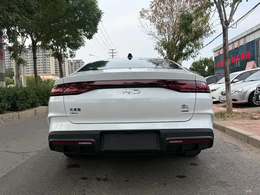 BYD Qin L — фото 9