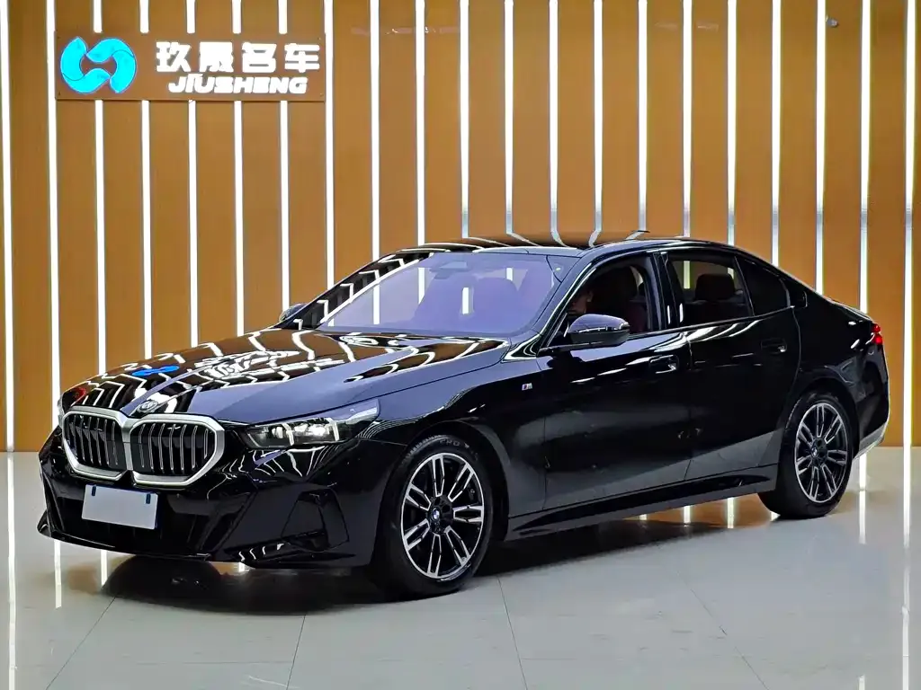 BMW 5 Series (Import) — фото 1