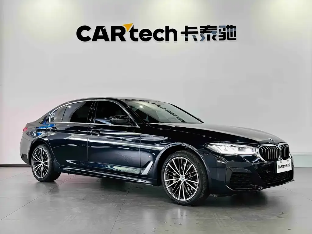 BMW 5 Series — фото 9