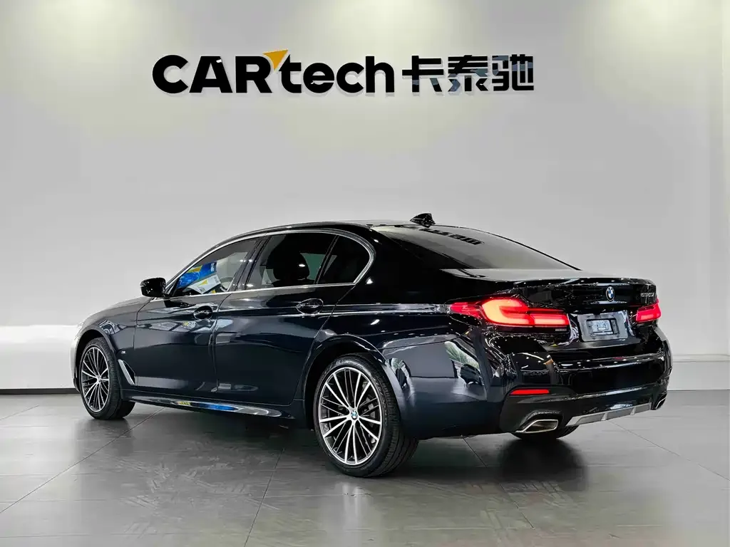 BMW 5 Series — фото 2