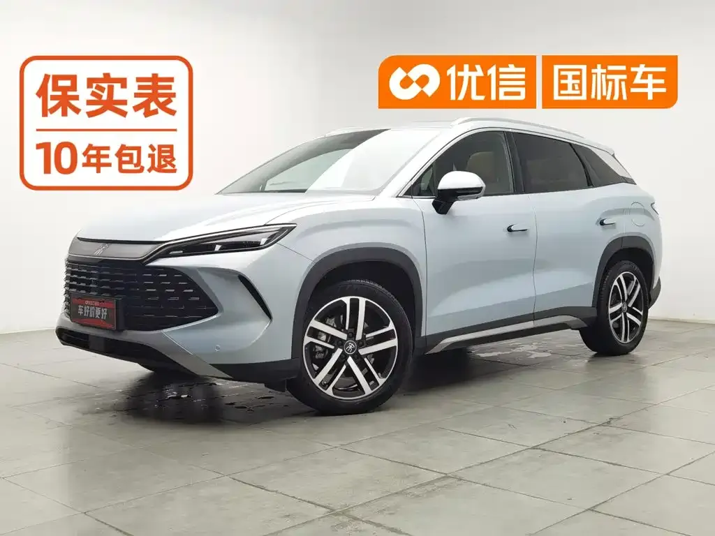 BYD L DM-i — фото 1