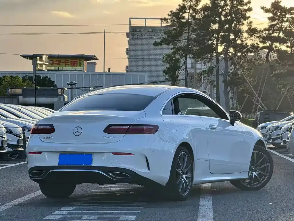 Mercedes-Benz E-Class (Import) — фото 7