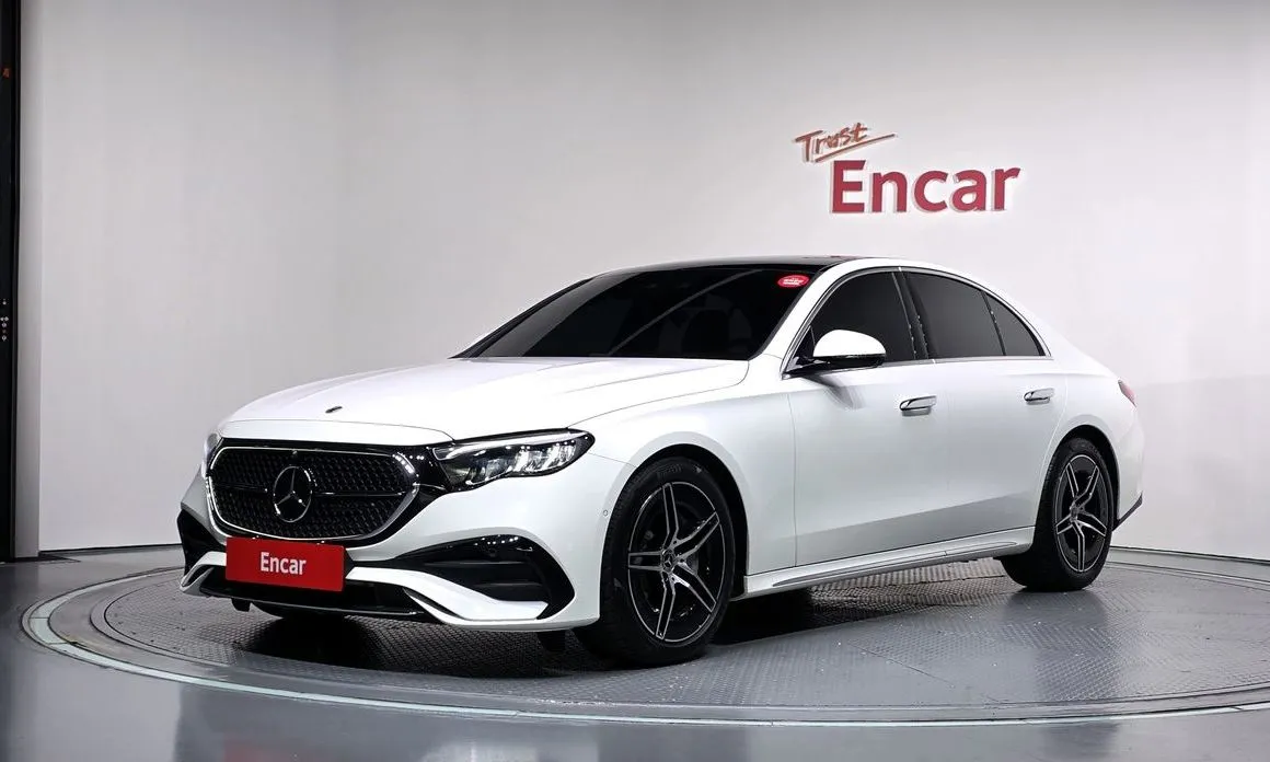 Mercedes-Benz E-Class — фото 1