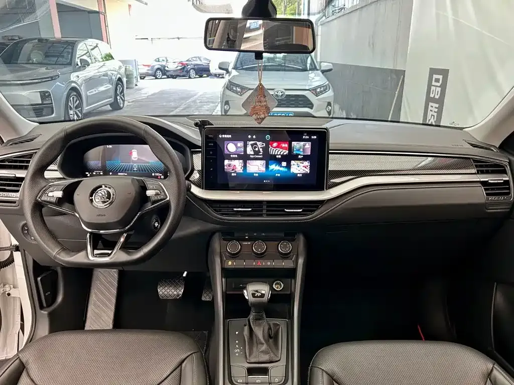 Skoda Kodiaq — фото 10