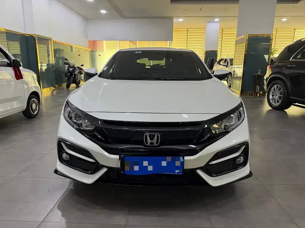 Honda Civic — фото 1