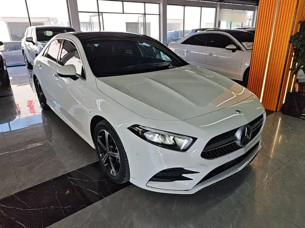 Mercedes-Benz A-Class — фото 9