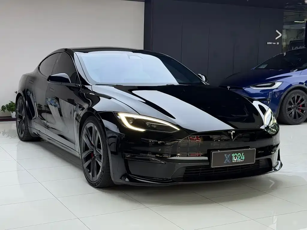 Tesla Model S — фото 10