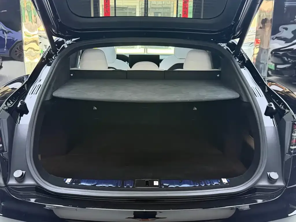 Tesla Model S — фото 7