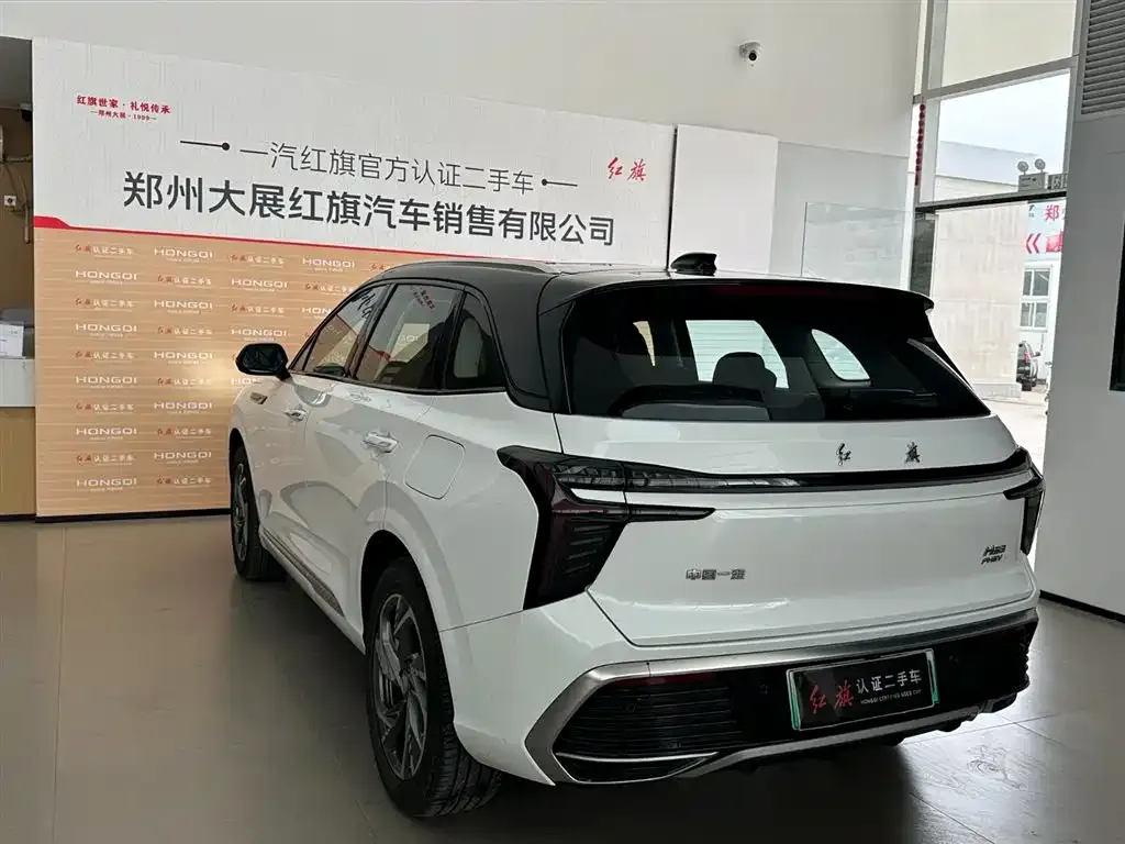 Hongqi HS3 PHEV — фото 8