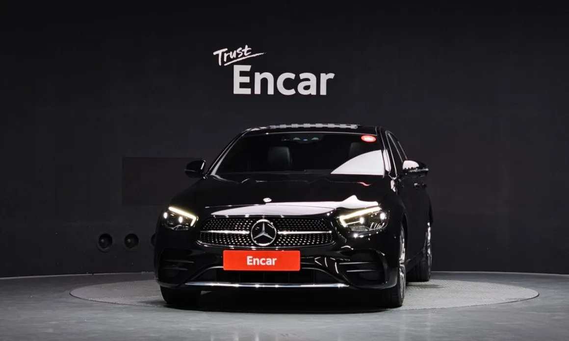 Mercedes-Benz E-Class — фото 2