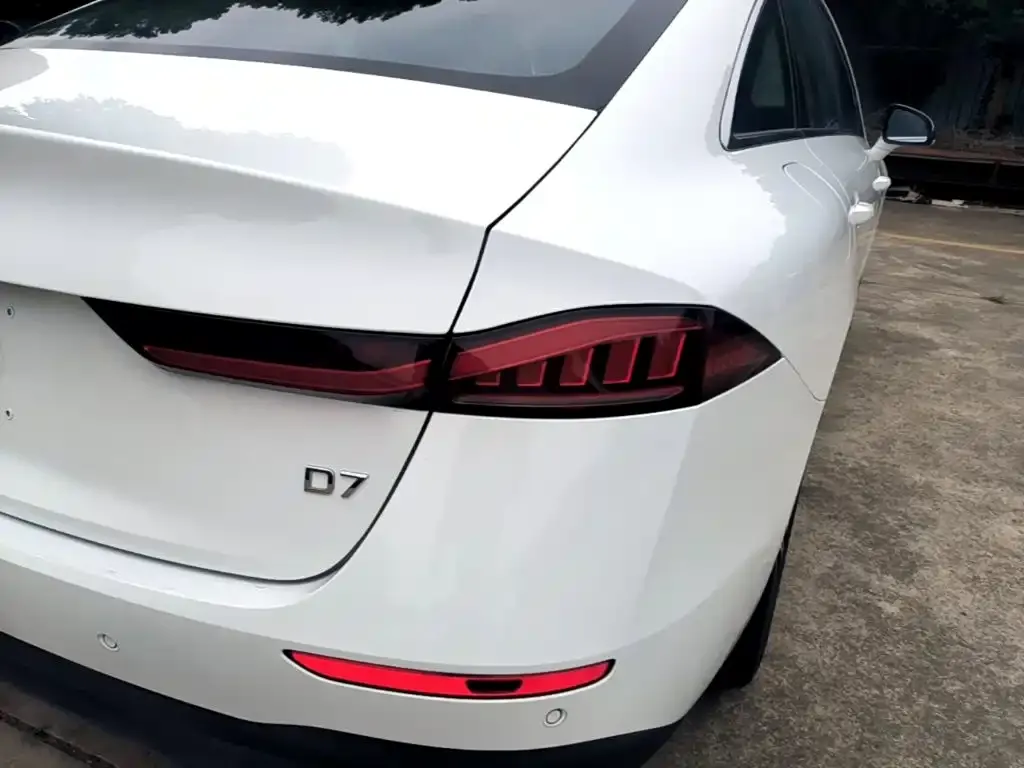 Roewe D7 — фото 2