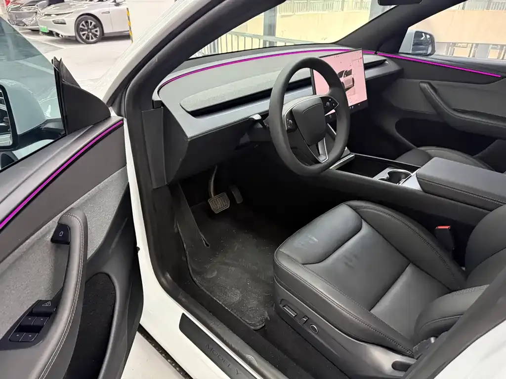 Tesla Model Y — фото 4