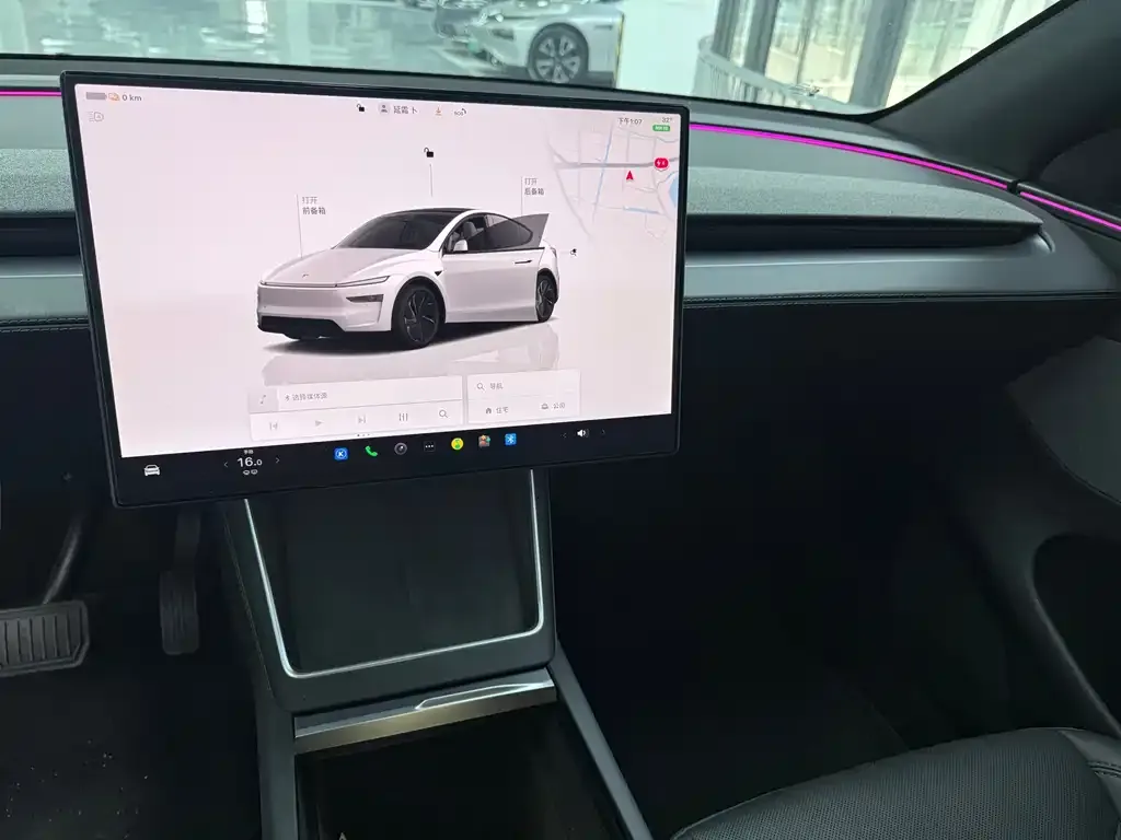 Tesla Model Y — фото 5