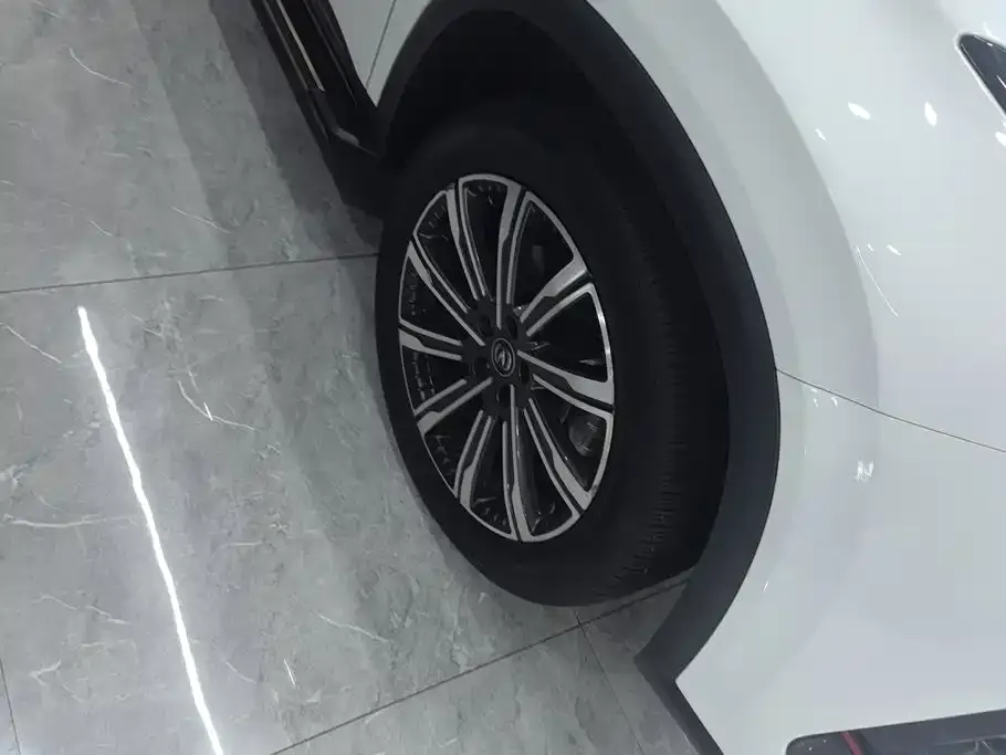 Changan CS75 PLUS — фото 10
