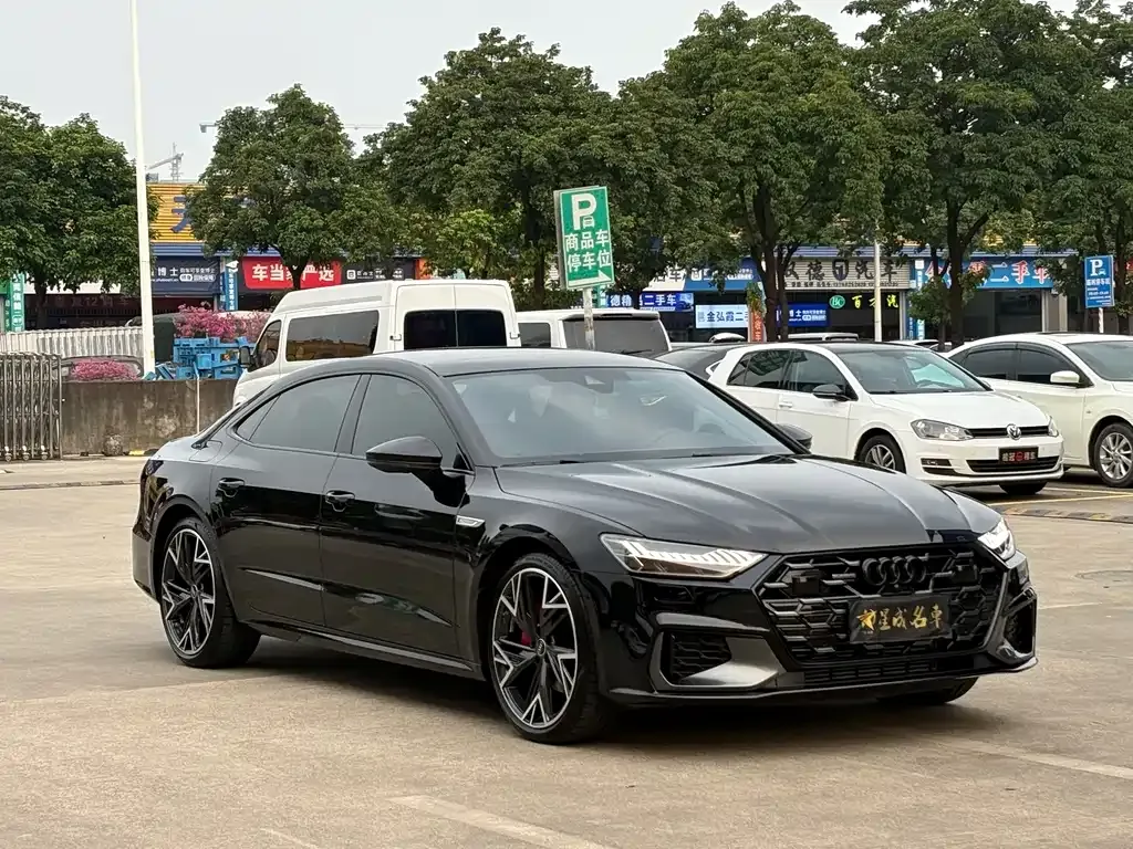 Audi A7L — фото 10