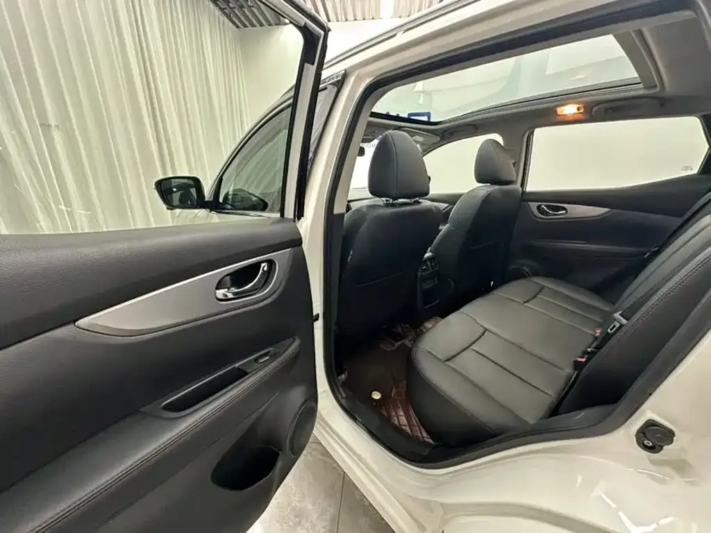 Nissan Qashqai — фото 9