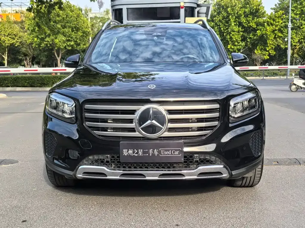 Mercedes-Benz GLB — фото 10
